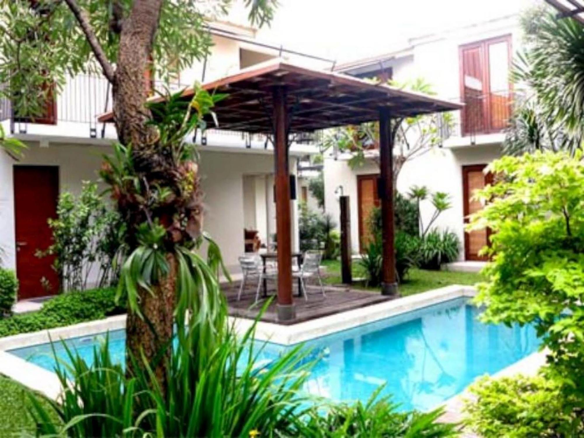 Chic Quarter Hotel Jakarta Bagian luar foto